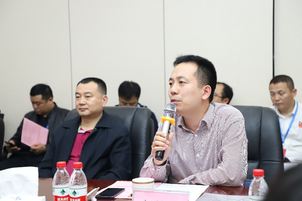 全市大型肉制品生产企业制程管理现场会 在盐津铺子召开 全市大型肉制品生产企业制程管理现场会 在盐津铺子召开