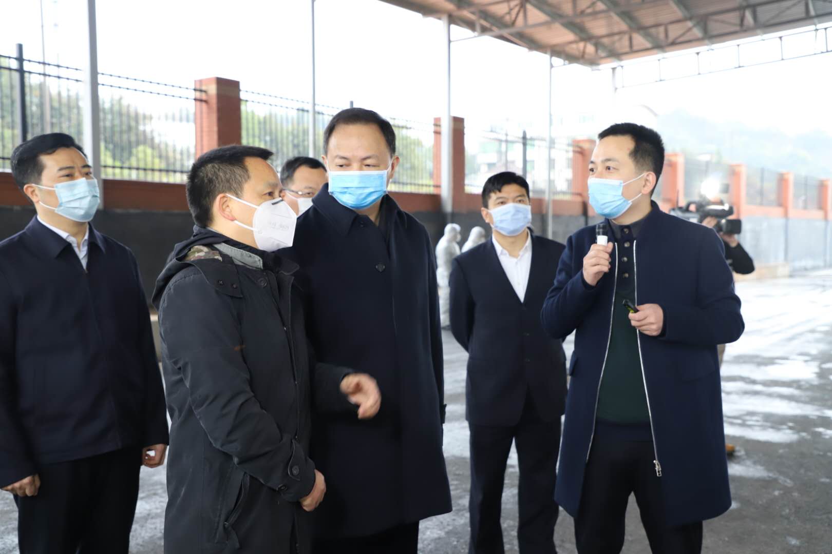 长沙市委副书记、代市长郑建新调研盐津铺子 长沙市委副书记、代市长郑建新调研盐津铺子