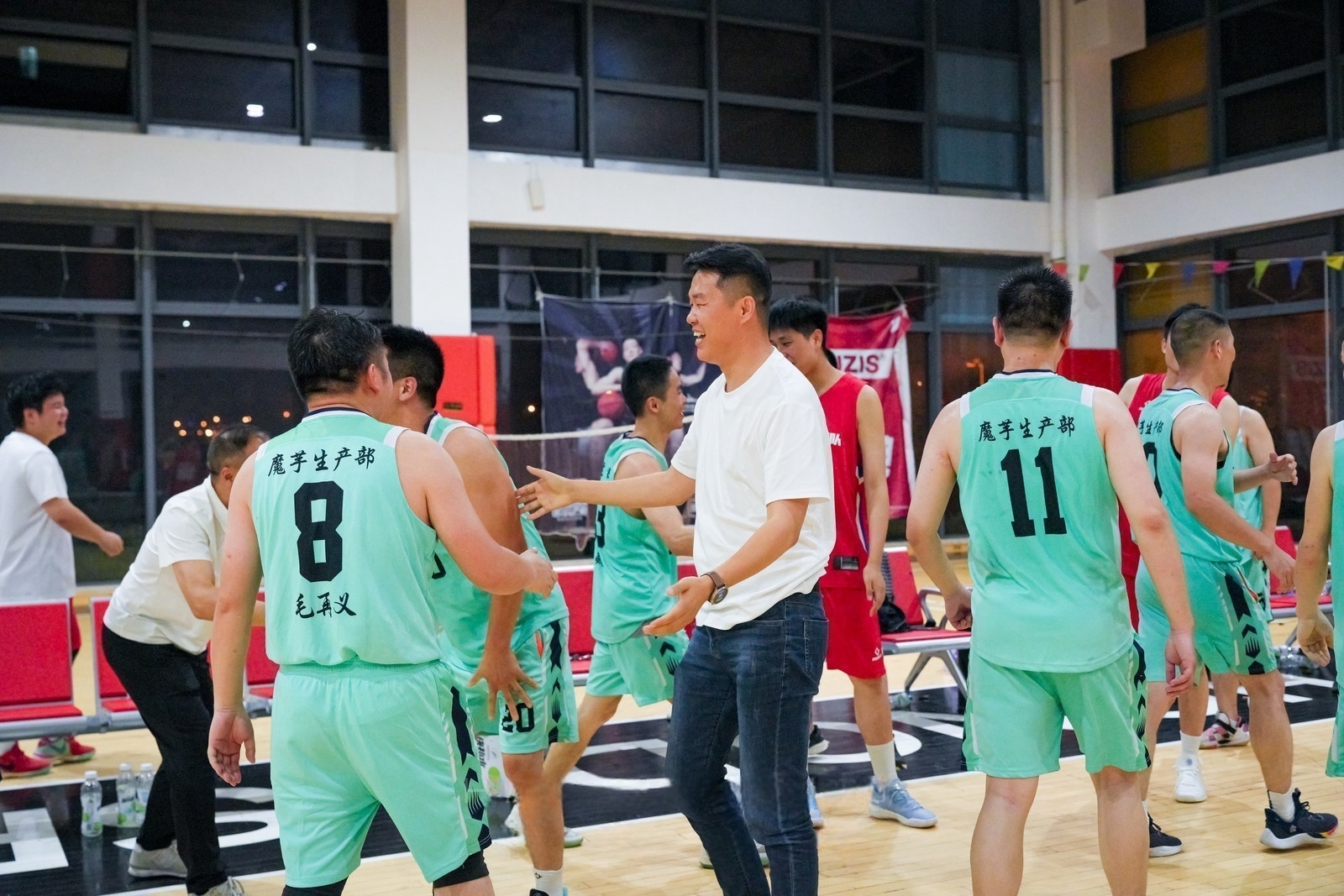 盐津铺子首届“盐ba”职工篮球联赛圆满收官! 盐津铺子首届“盐ba”职工篮球联赛圆满收官!