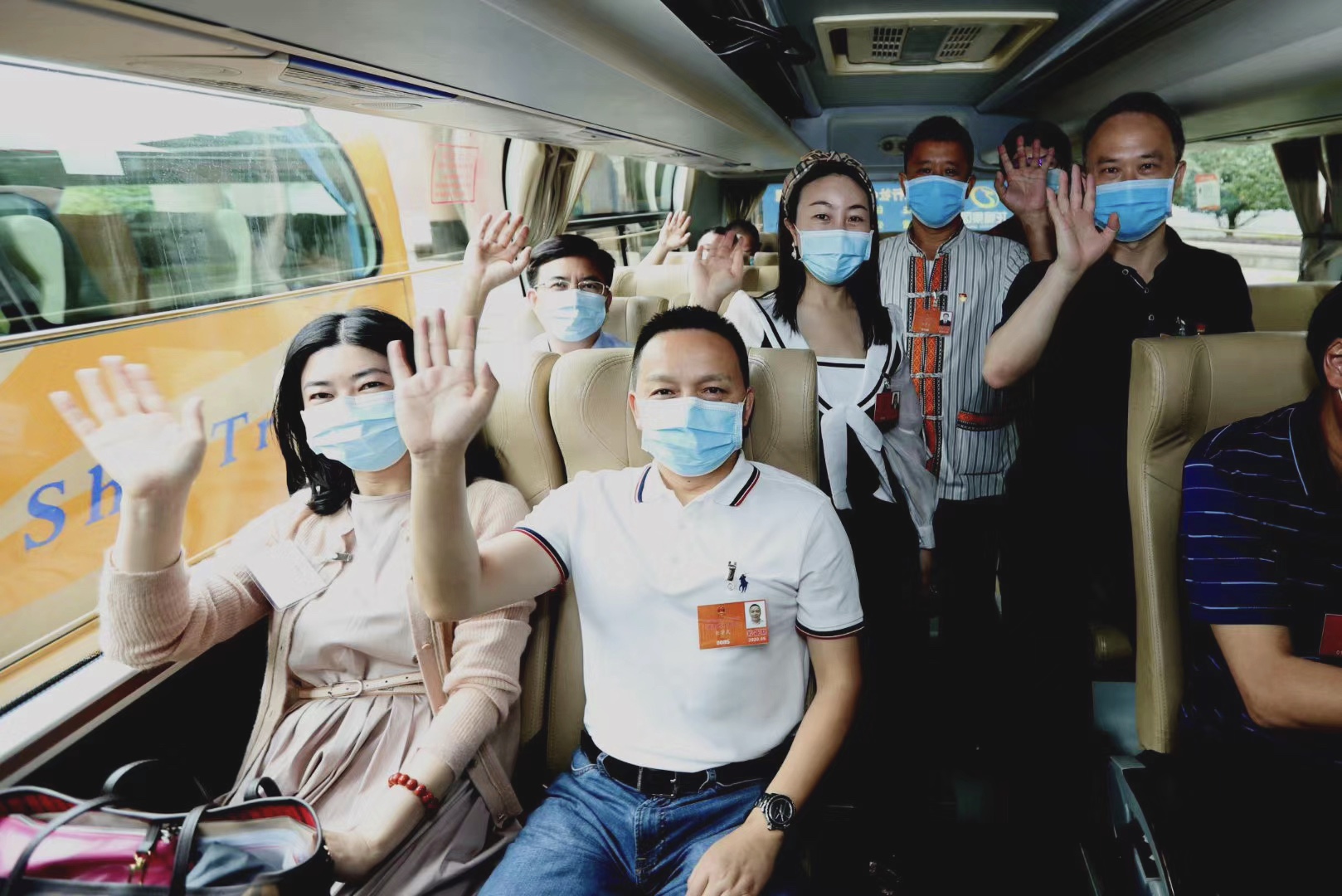 【2020两会】全国人大代表、盐津铺子董事长张学武赴京履职 【2020两会】全国人大代表、盐津铺子董事长张学武赴京履职