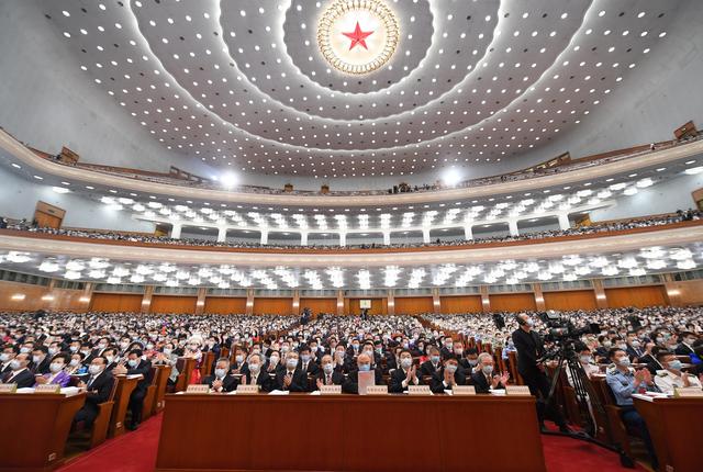 全国人大代表、盐津铺子董事长张学武出席第十三届全国人民代表大会第三次会议开幕会 全国人大代表、盐津铺子董事长张学武出席第十三届全国人民代表大会第三次会议开幕会