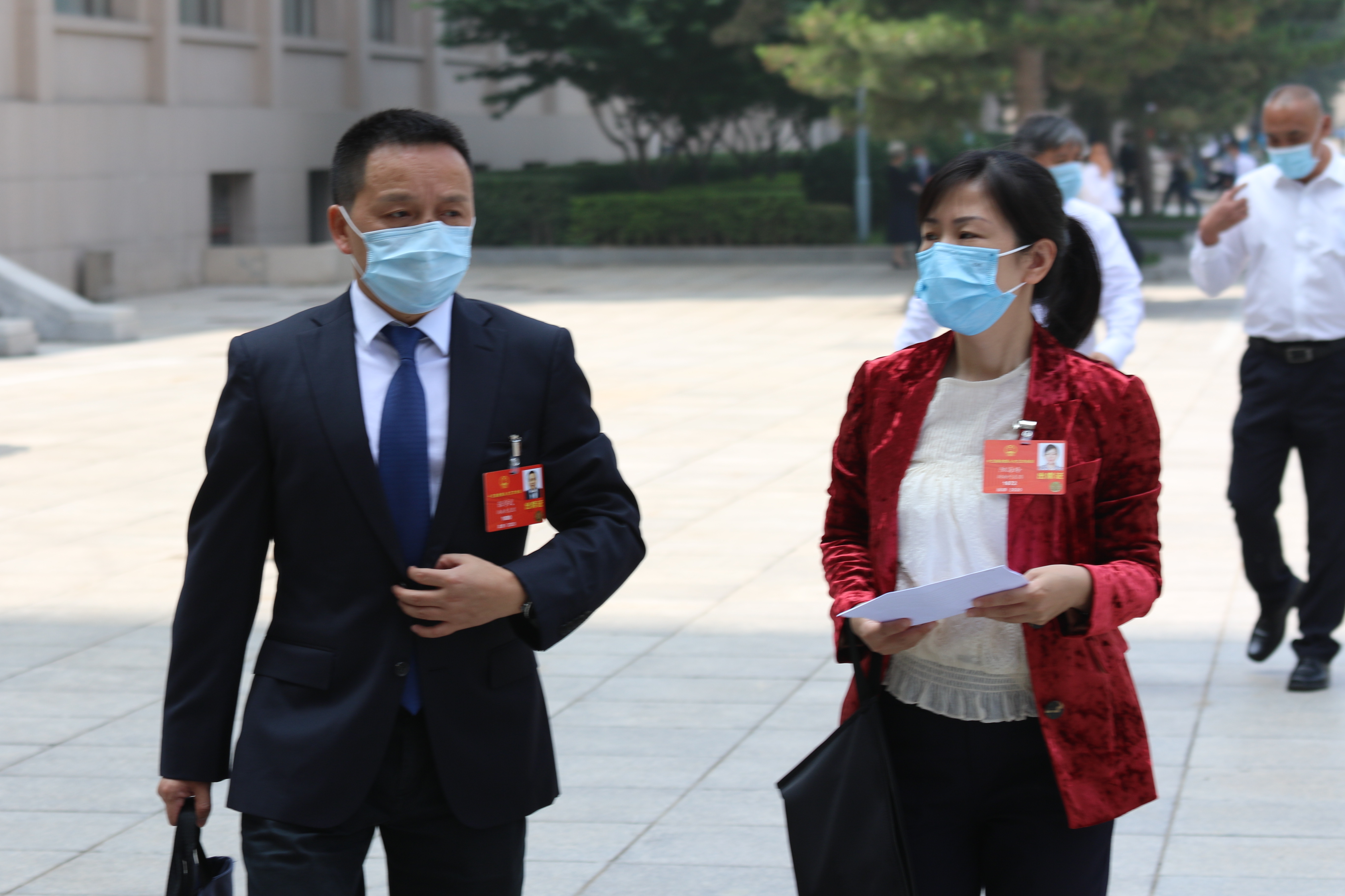 全国人大代表、盐津铺子董事长张学武出席第十三届全国人民代表大会第三次会议开幕会 全国人大代表、盐津铺子董事长张学武出席第十三届全国人民代表大会第三次会议开幕会