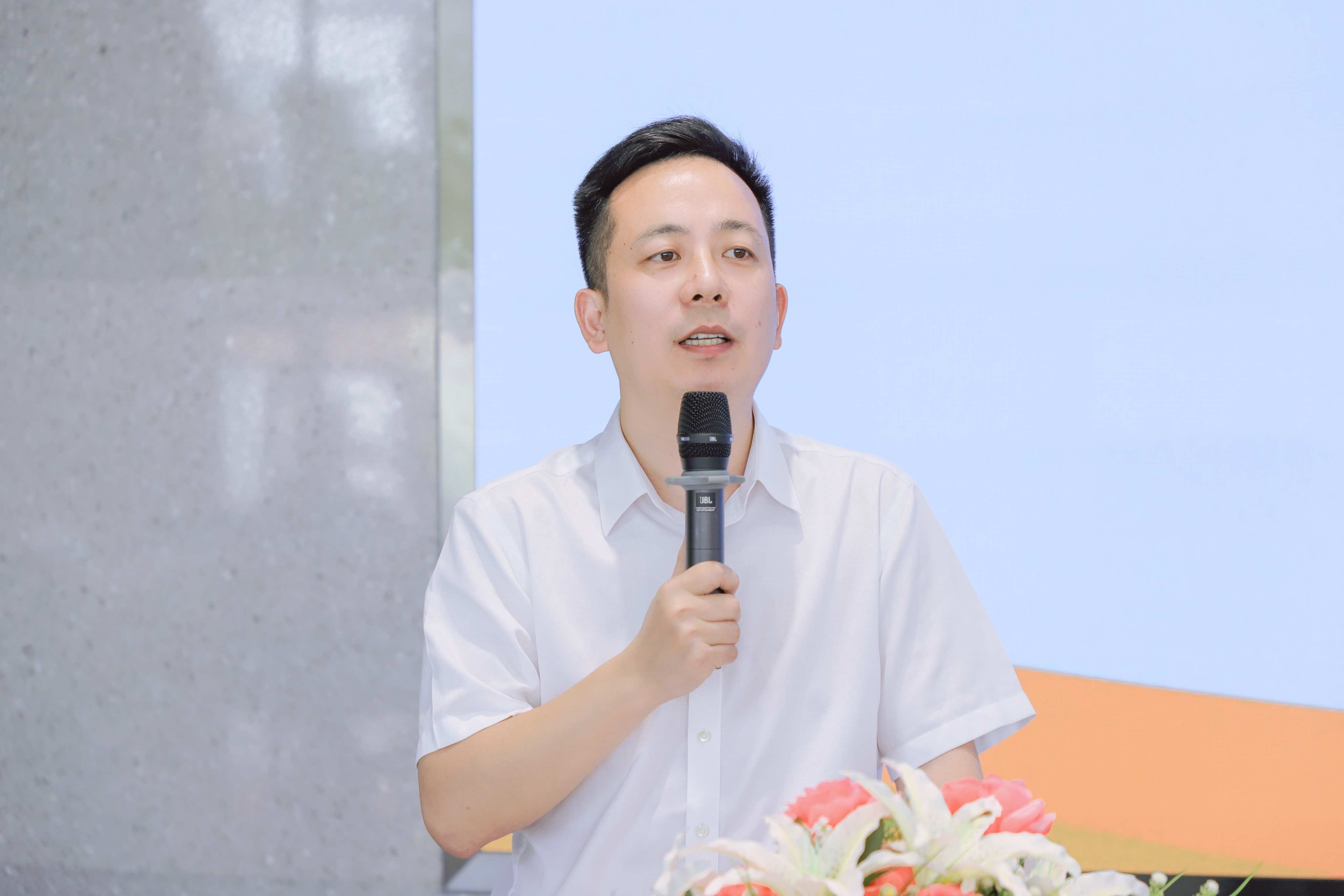 上大学最高奖25000元!盐津铺子做员工子女坚实后盾 上大学最高奖25000元!盐津铺子做员工子女坚实后盾