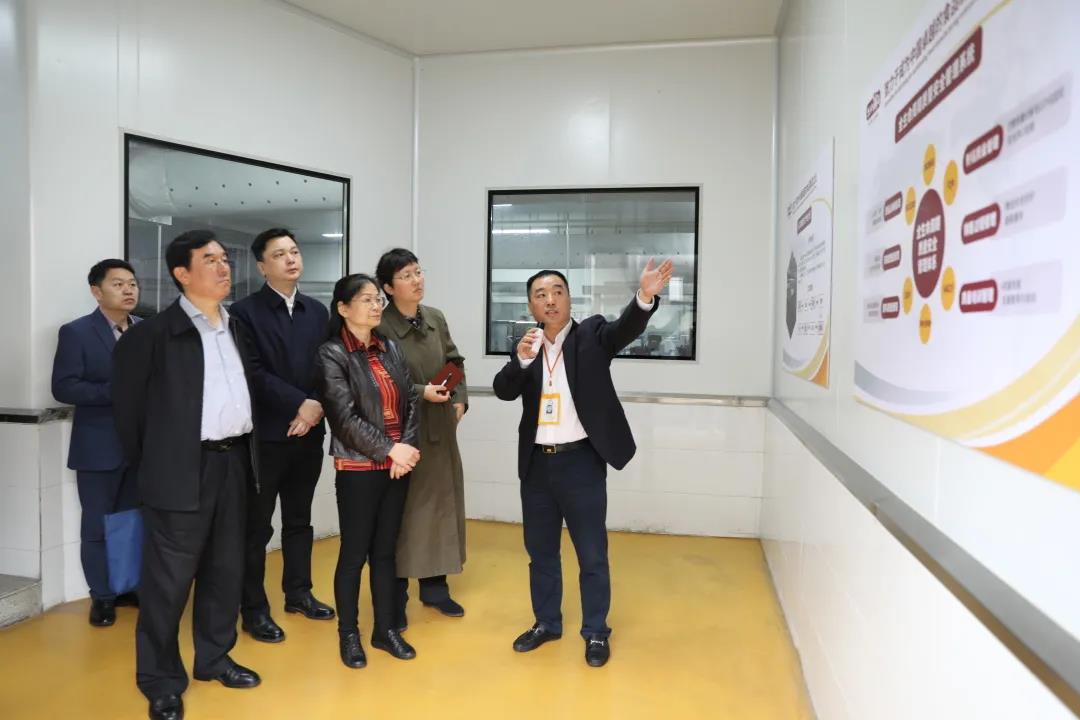 国家市场监管总局考察调研盐津铺子 国家市场监管总局考察调研盐津铺子